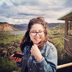 Meet your Posher, Jocelyn